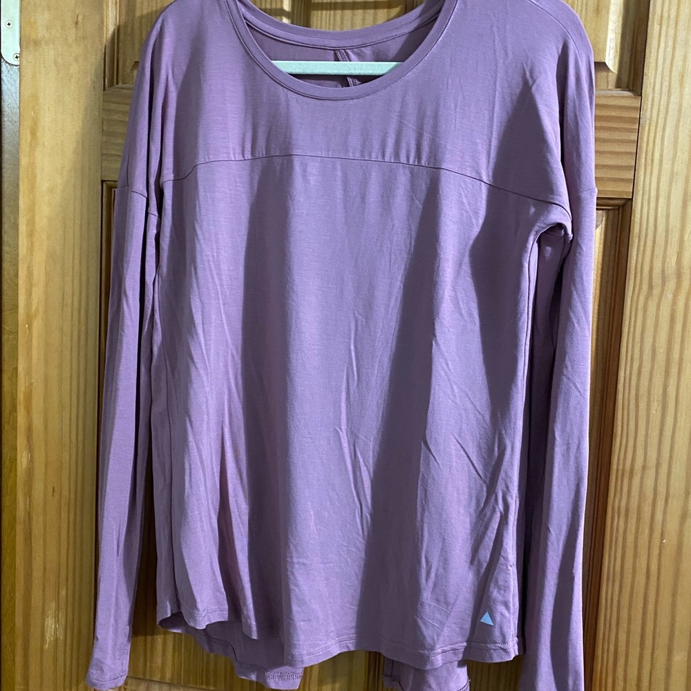 Balance Athletica pink top with open back